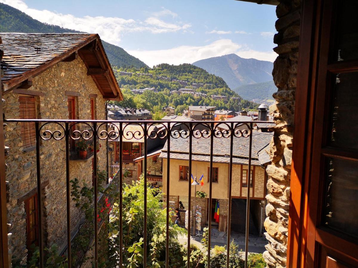 Hotel Santa Barbara De La Vall D'Ordino Exteriör bild